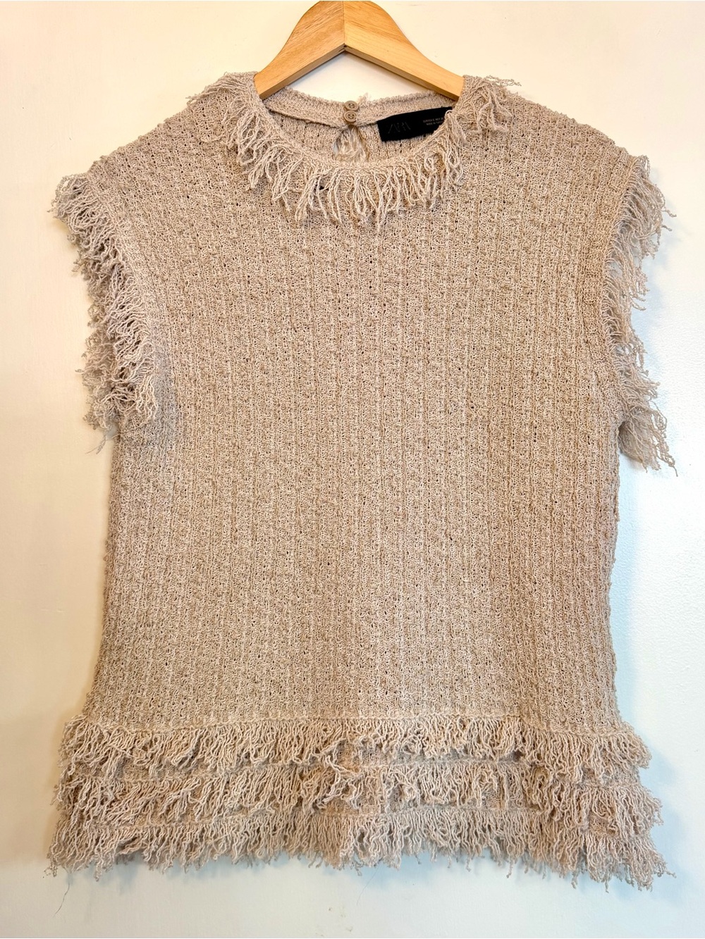 Zara Texture Knit Fringed Waistcoat Sweater Vest in Beige Sz L